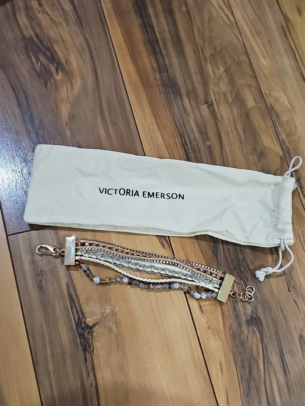 Victoria Emerson Layered Beaded & Chain Bracelet in Gold and Cream